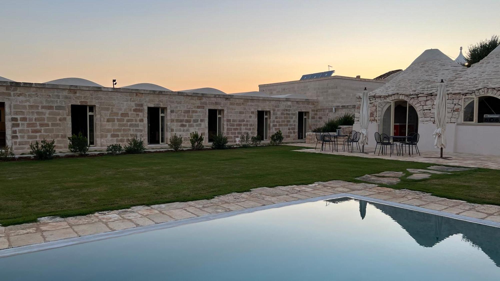 Masseria Castelluzzo Hotel Ceglie Messapica Exterior photo